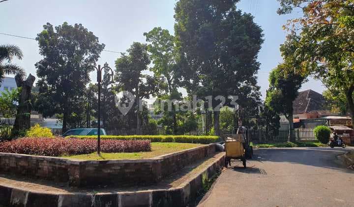 TANAH TENGAH KOTA BANDUNG, SAYAP BURANGRANG