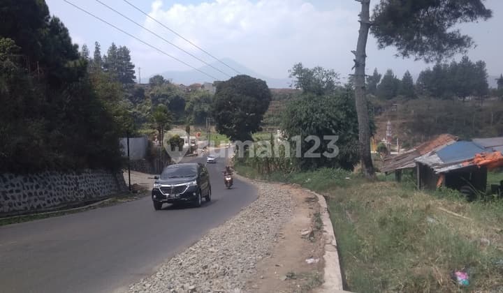 JUAL CEPAT TANAH MURAAH MAENROAD LEMBANG TANGKUBAN PERAHU,ADA SUMBER MATA AIR MAENROAD JALUR WISATA TANGKUBAN PRAHU ,DI SAMPING KAWASAN WISATA LEMBAH DEWATA, ADA SUMBER MATA AIR MENGALIR:24 JAM SANGAT JARANG ADA JUAL