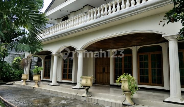 Harga menarik, lokasi bagus, jalan utama, beli tanah dapat rumah.