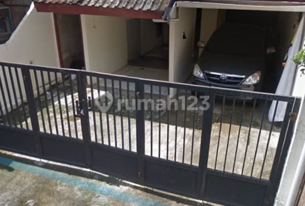 Tanah semi Bangunan perumahan klp dua