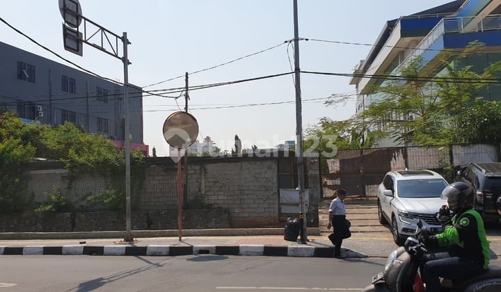 Tanah Komersial Rawamangun Jl.sunan Giri Raya Depan Al Azhar Termurah 12Jt/Mtr Dg Nilai.pasar.25jt/Mtr.cocok Usaha Cafe&Resto/Kantor bisa 5 Lantai Murah Turun Harga Dibawah.njop Jual Cepat