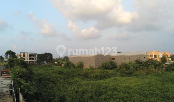 Land on the side of Jl. Salembaran Raya, Dadap, Kosambi, Tangerang, Banten