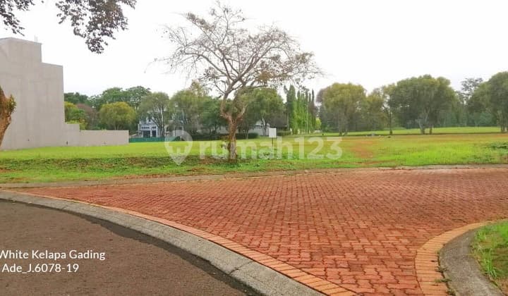 Paramount Hill Golf Gading Serpong Plot.