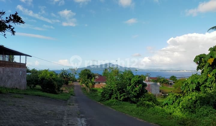 Land 1000~9000m2 with views of the sea and Manado city in Malalayang.