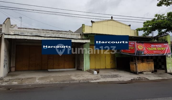 Rumah hitung tanah strategis di laweyan solo