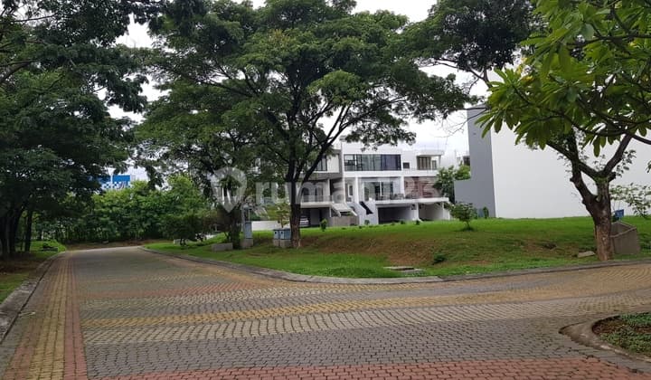 corner plot size 400m2 Near the Sea