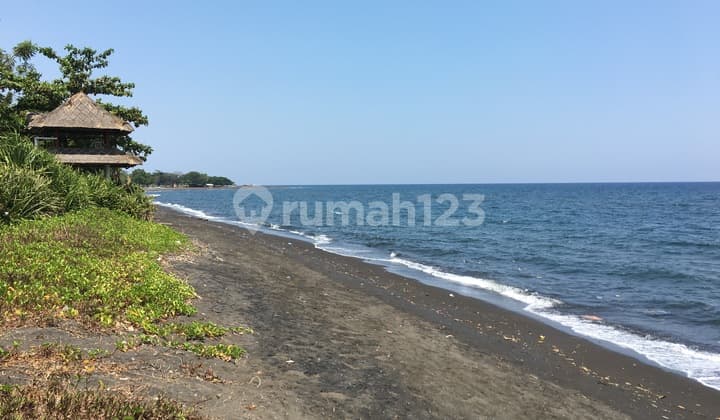 L24 Beachfront Land In Singaraja 4300m2 65 Meter Beachfront