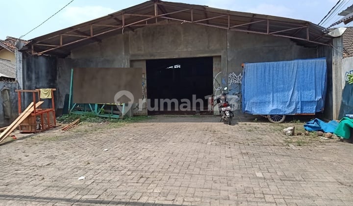 kavling komersil bonus bangunan di pinggir jalan di legok