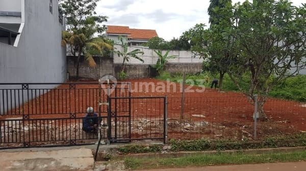 Murah, Bagus, SHM, Tanah Siap Bangun Dekat POM Bensin Kesehatan, Jaksel