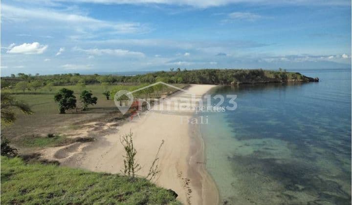 Absolute Beachfront, 11 Hectare with private Bay, Lombok Island