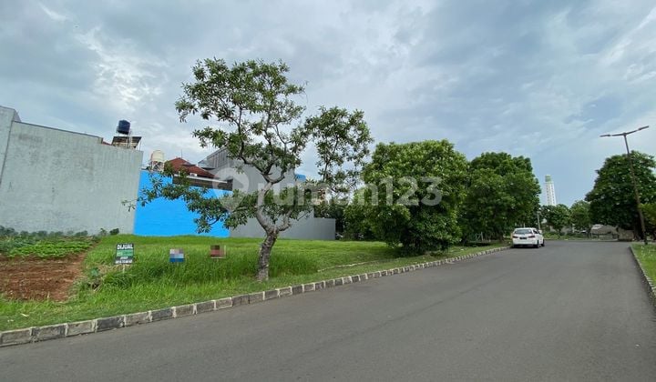 Tanah Strategis Dekat Pusat Perbelanjaan