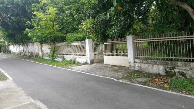 TANAH SIAP BANGUN MANAHAN BANJARSARI SOLO