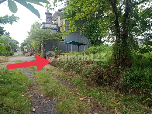 Land located near Beringkit market