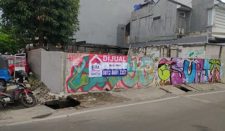 TANAH CANTIK ... UNTUK INVESTASI ..LOKASI STRSTEGIS JALAN BESAR BISA UNTUK TEMPAT TINGGAL.. Di BANGUN RUKO... DAN TEMPAT USAHA