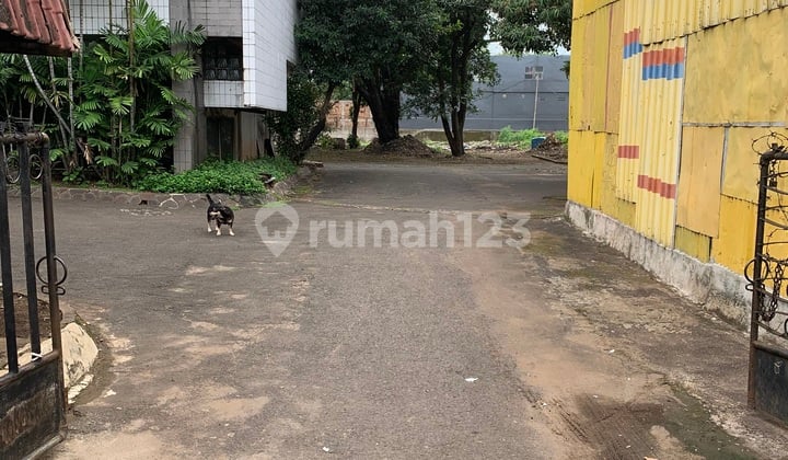 Land on Jl Raya Daan Mogot, West Jakarta