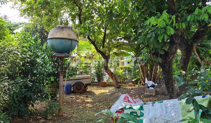 Cheap land and buildings in Pasar Minggu, South Jakarta