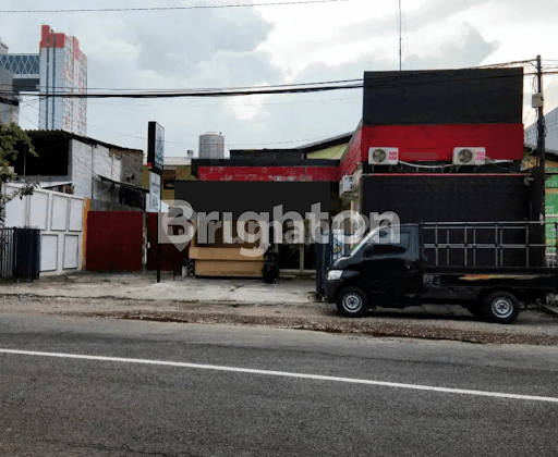 Tanah dan Bangunan Raya Dukuh Kupang