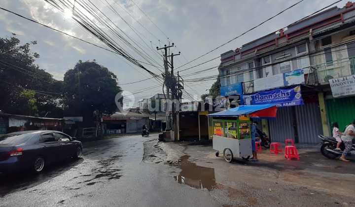 Tanah Strategis, Depok Area