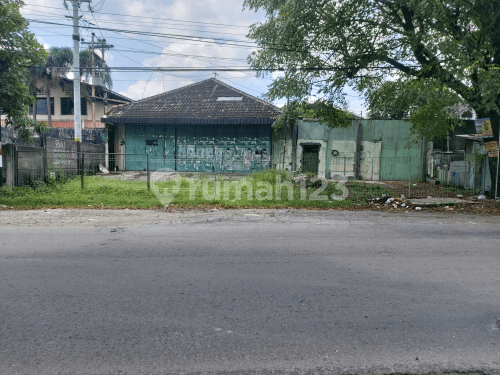 Tanah strategis pinggir jalan solo kalioso