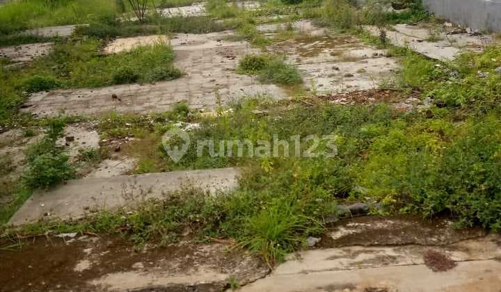 Large plot of land in Purwokerto.