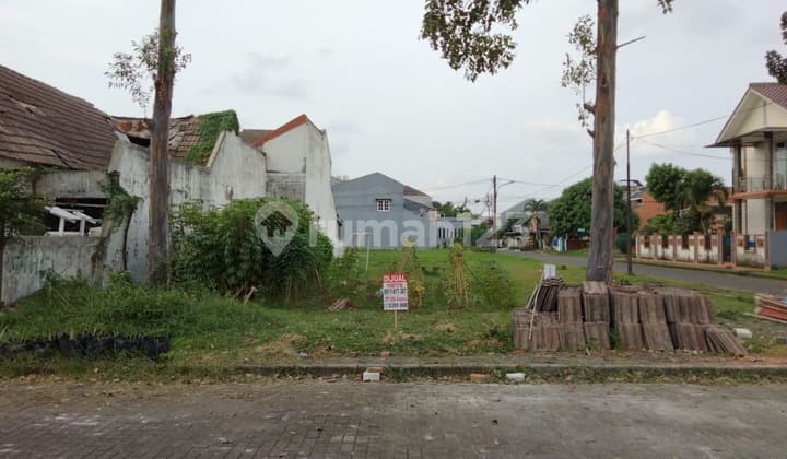 Kavling di Mahkota Mas, Tangerang.