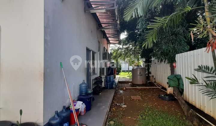 Large 1,695m2 Commercial Land on Margonda Raya, Suitable for Investment.