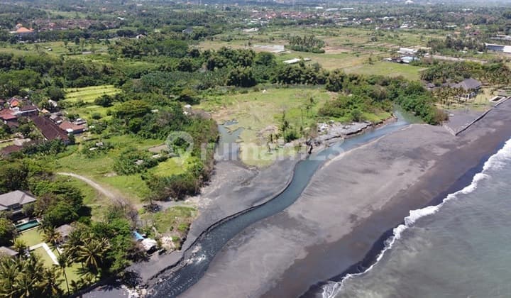 LOS PANTAI dan SUNGAI 2 Hektar di Pantai Tegal Besar, Dekat Gianyar