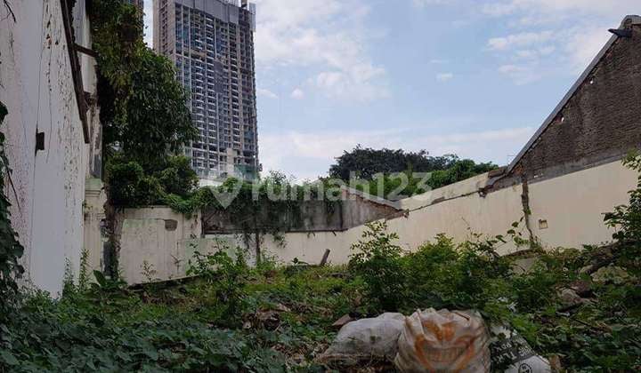 Tanah di Cempaka Putih, 336m2, bebas banjir, bentuk kotak.