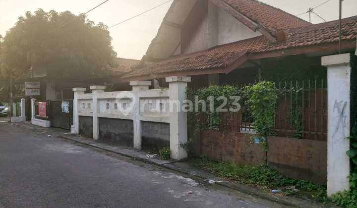 Rumah hitung tanah dekat solo paragon
