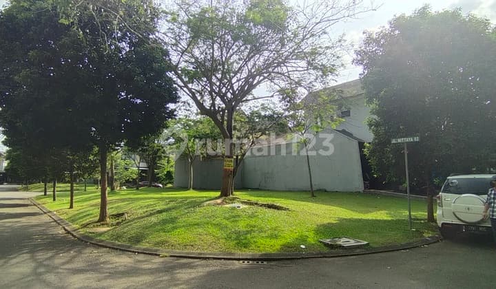 Corner Lot The Avani 272m2 North-East 10m