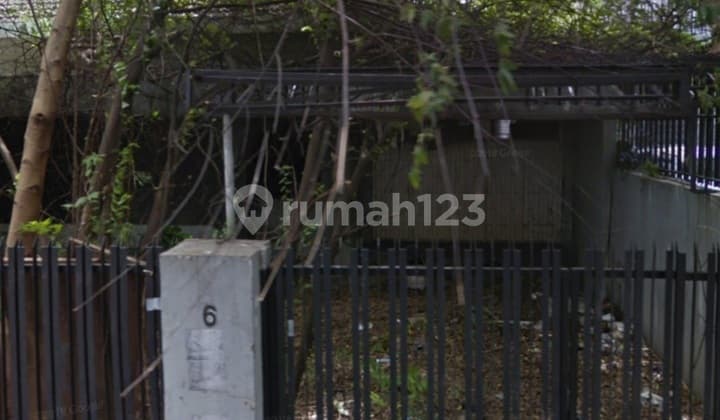 Dijual cepat tanah ada bangunan rusak 400m,bisa bangun tingkat tinggi peruntukan C1