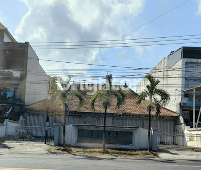 TANAH ADA BANGUNAN DI JALAN UTAMA GATSU BARAT