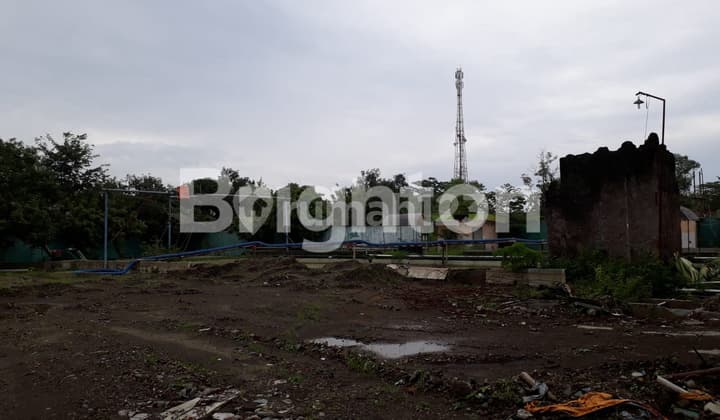 JUAL CEPAT TANAH DI KAWASAN INDUSTRI , KARANGANYAR, LEBAR DEPAN 22 METER
