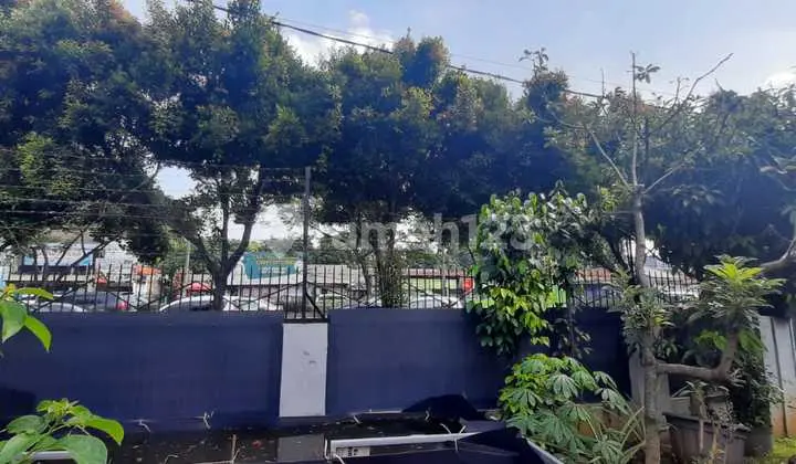 Dijual Tanah Komersil Harga Di Bawah NJOP Lokasi di Pinggir Jalan Raya Margonda, Depok