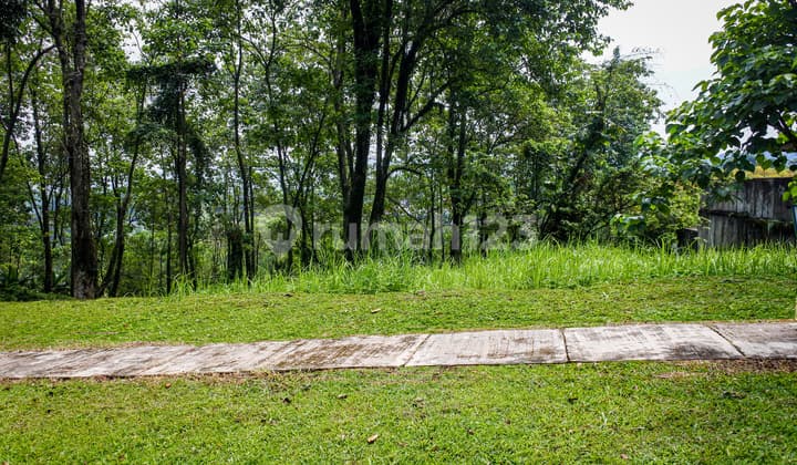 Dijual Kavling View Golf, Cluster Bukit Golf Hijau, Jl. Bukit Permata No. 8 - Sentul City