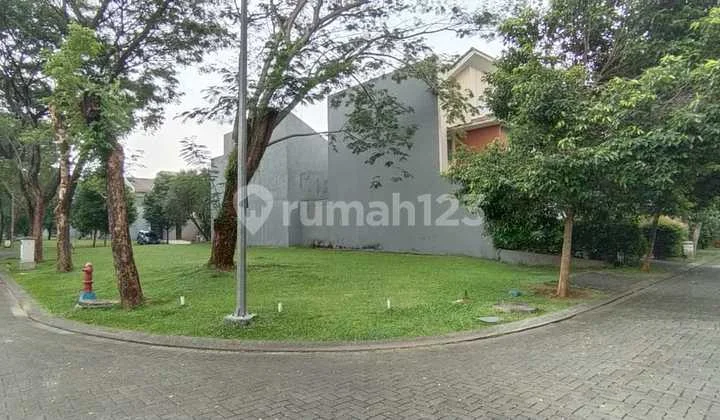 Beautiful ready-to-build southwest corner lot in Foresta BSD Beautiful ready-to-build southwest corner lot in Foresta BSD