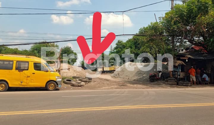 Tanah kosong cocok untuk bangun ruko, kantor atau showroom mobil