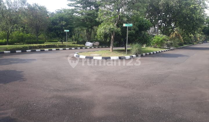 Kavling hook, posisi sangat bagus di Grand wisata.