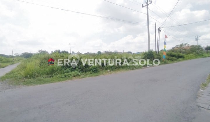 Vacant Land Suitable for Housing in Colomadu Vacant Land Suitable for Housing in Colomadu