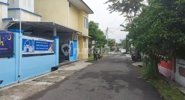 Tanah matang di Cijawura girang Bandung kota