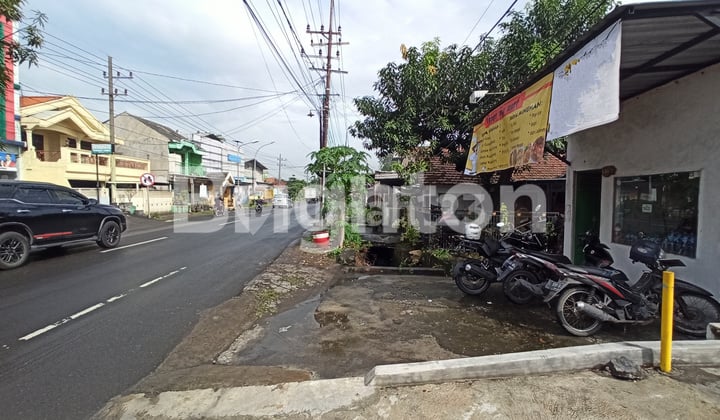 TANAH DI RAYA DRIYOREJO GRESIK COCOK UNTUK USAHA