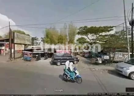 TANAH DI DAERAH TROPODO
