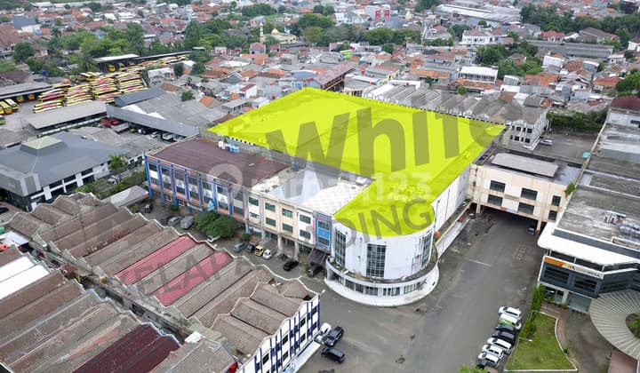 Gedung 3 lantai MH Thamrin Tangerang