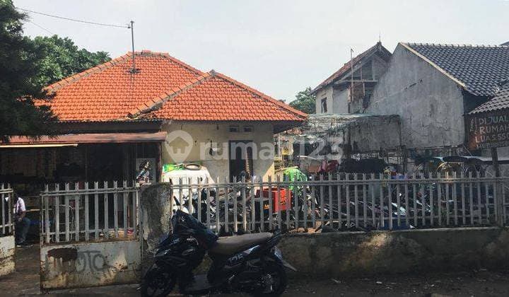 Dijual Tanah Bonus Bangunan Tua, Cempaka Putih Jakarta Pusat.
