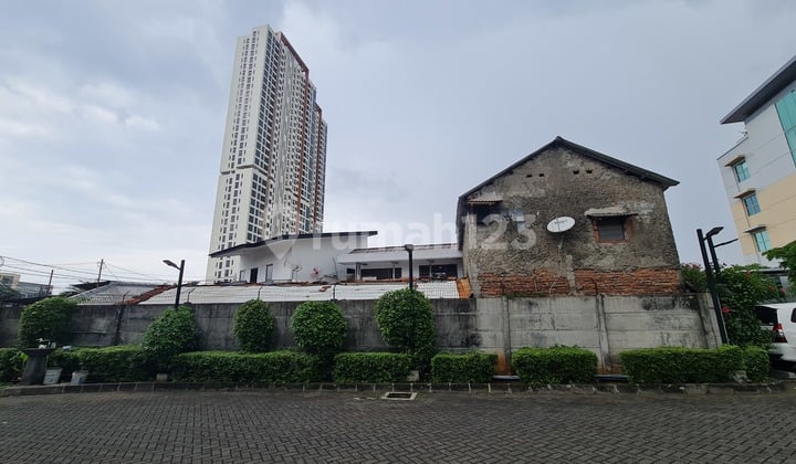 Land in Permata Hijau