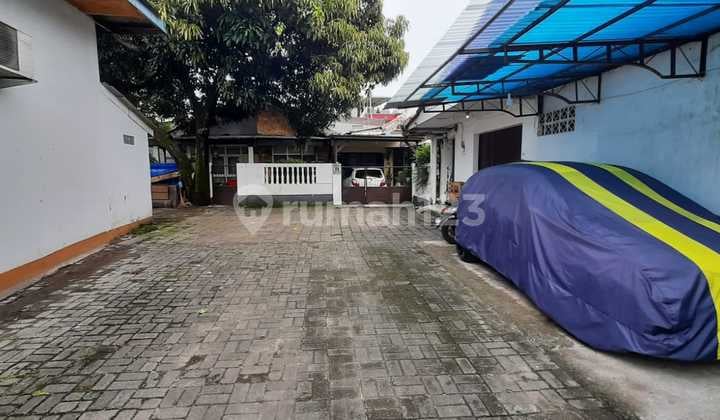 Land in Kebon Jeruk
