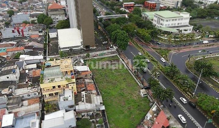 Quick sale commercial plot in Kemayoran