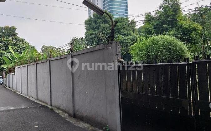 Di Lahan Seluas 614M per segi di Gatot Subroto - Pancoran