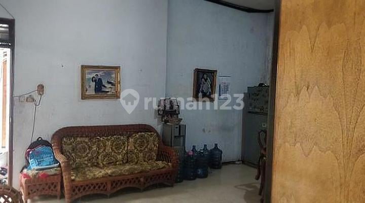 Bonus Land with Old House, Ciasem, Cikini, Comfortable, Good Investment for Rental, Negotiable