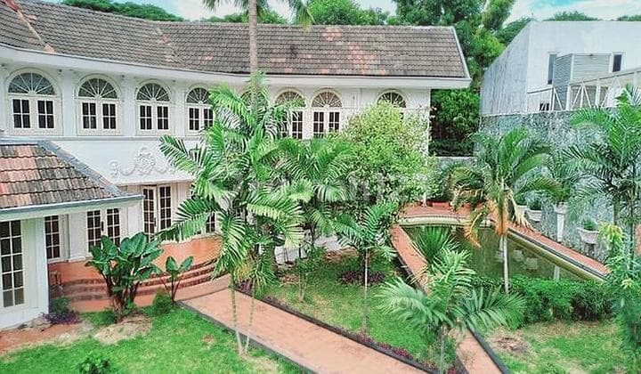 Classic House for Sale on Hang Lekir Canal, Pakubuwono, Senayan